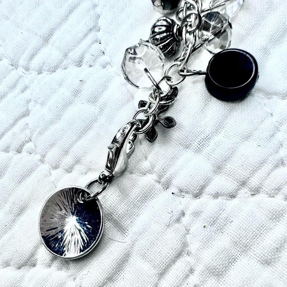 Bag/Purse Charm - Beads and “d” and heart shaped closure! - Picture 4 of 11